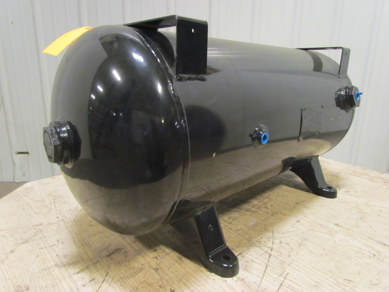 20.6 Gal NEW Steel Compressed Air Tank Powder Coat 14″ Dia 33″ Long 150 PSI