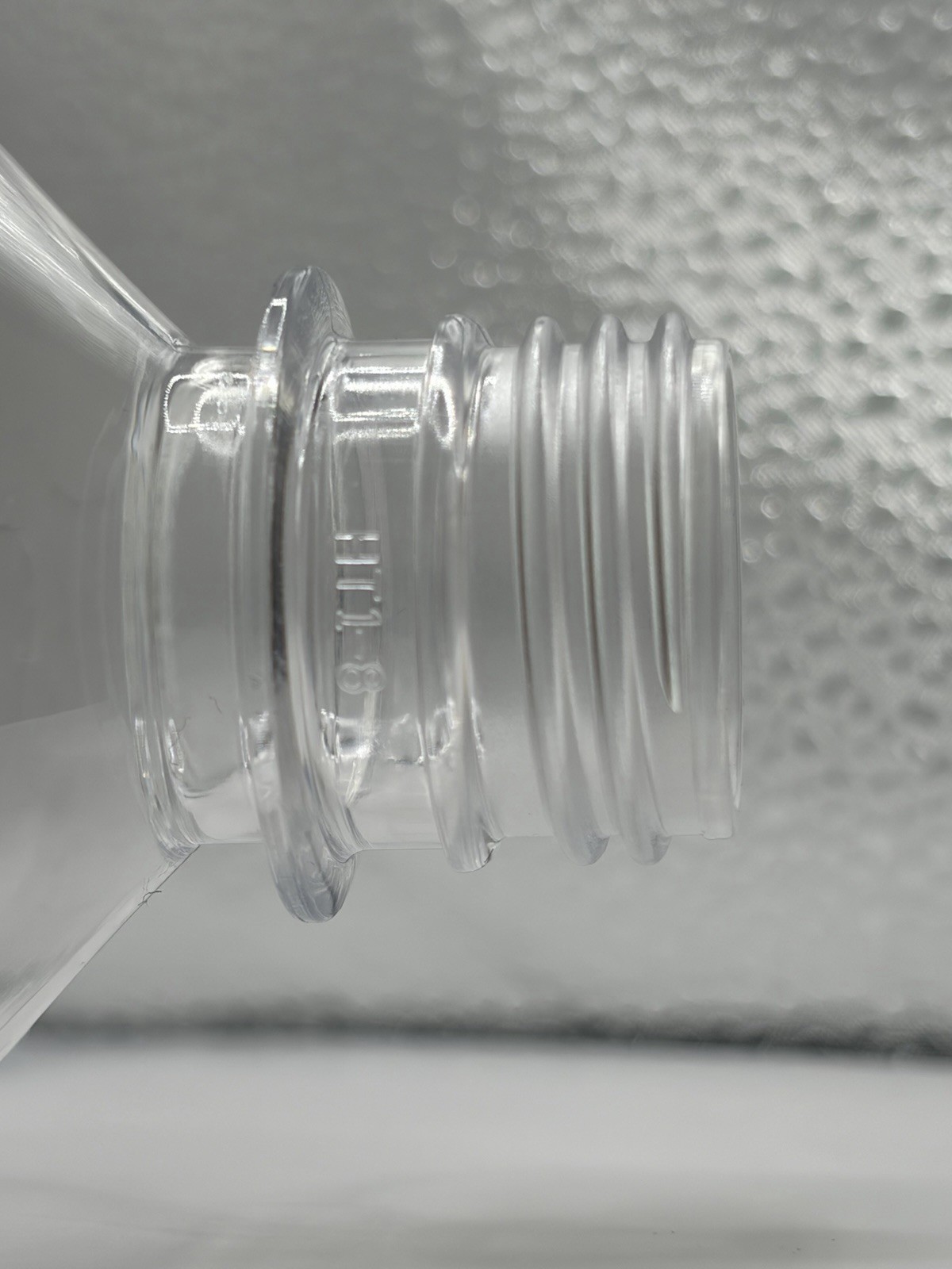 Bulk PET Bottles 16.9 oz – 8,000 Units – 28mm Neck – NEW – Custom Design