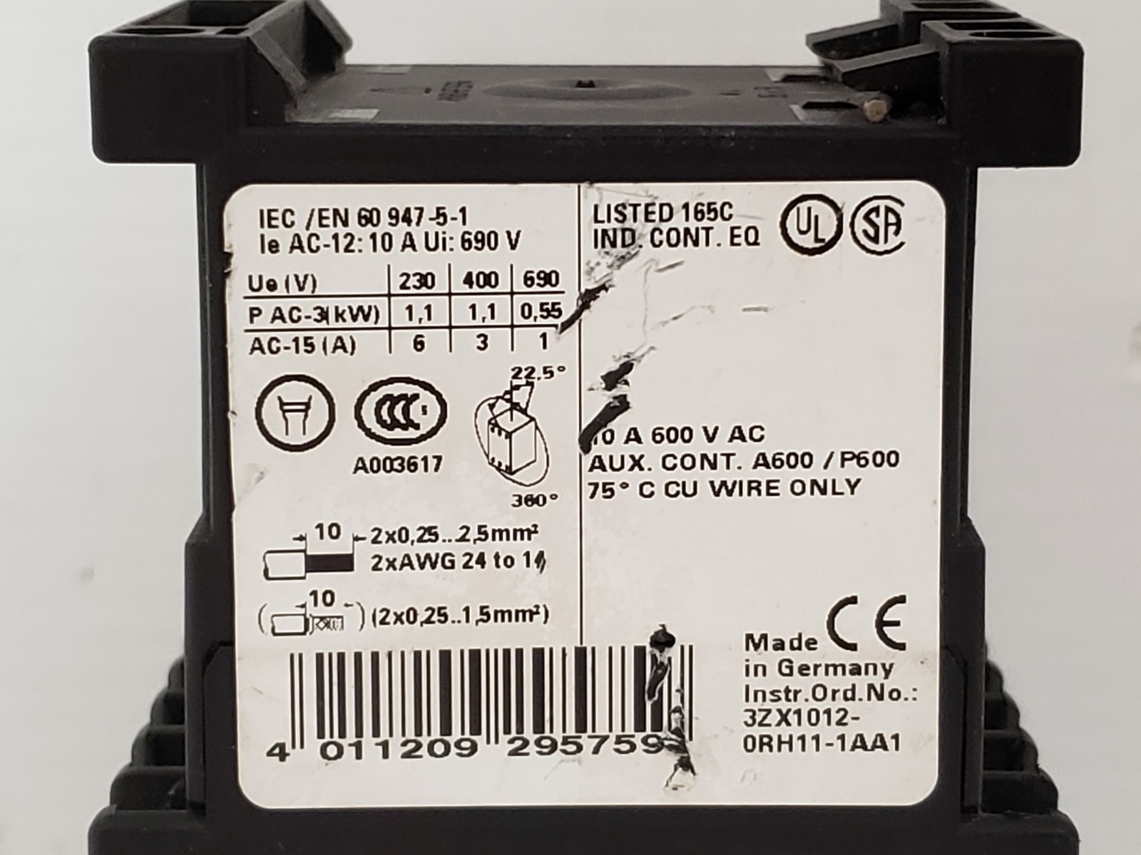 SIEMENS 3RH1122-2BB40 CONTACTOR 24VDC 2NO/2NC W/3RH1911-2FA22 CONTACTOR 2NO/2NC