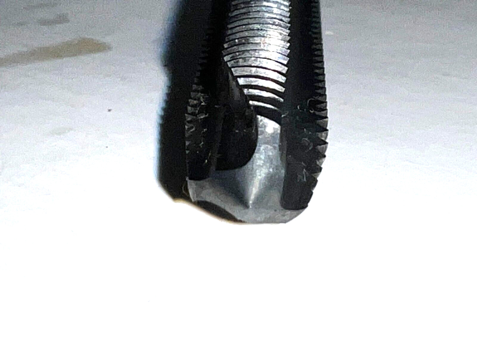 WIDIA GTD SPIRAL POINT TAP 16816 3 FLUTE 5/16″-24 1-1/2″ LOC 2-7/8″ OAL LOT OF 2