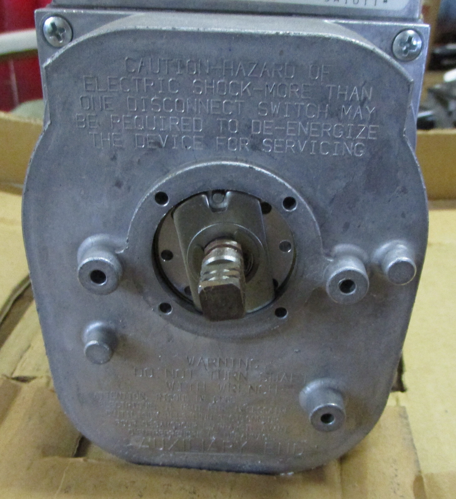Honeywell Modutrol Motor M745A1011 24V 50/60Hz 28W 1.4Amp New Surplus H5