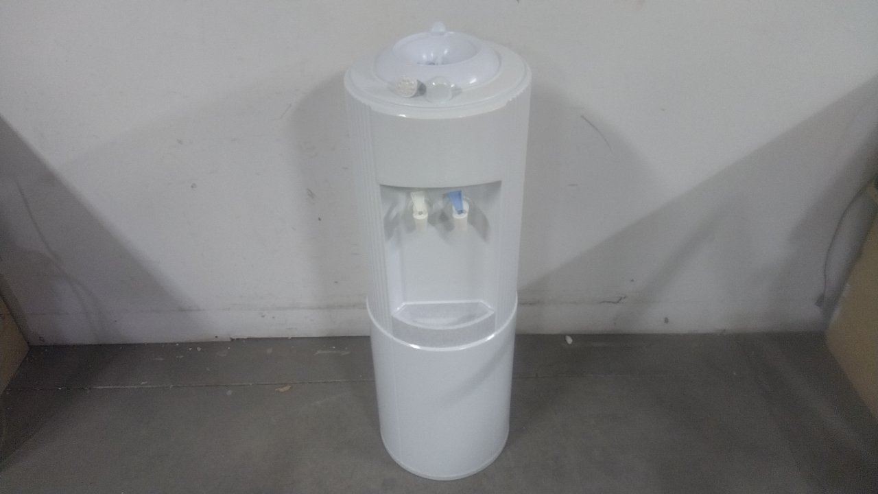 Oasis B1RRK 115VAC White Freestanding Bottled Water Dispenser