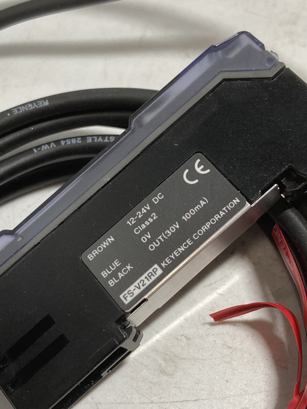 KEYENCE FS-V21RP DIGITAL FIBER SENSOR 12-24VDC CLASS 2 PHOTOELECTRIC SENSOR NNB