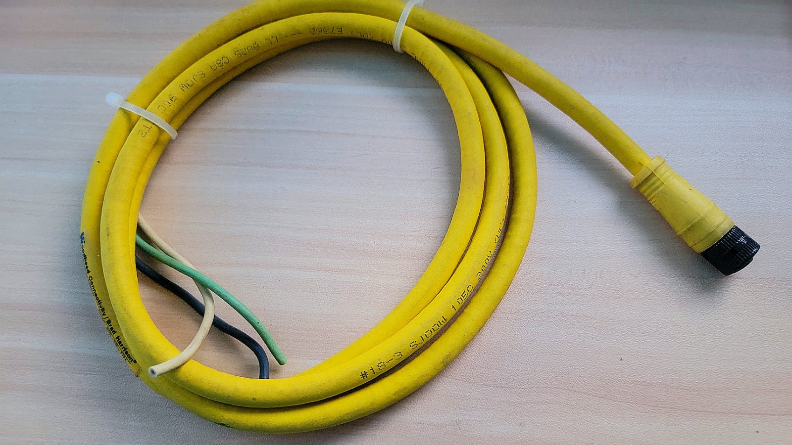BRAD HARRISON / Connectivity WOODHEAD Cable 773030C04F060 Yellow Cable Used
