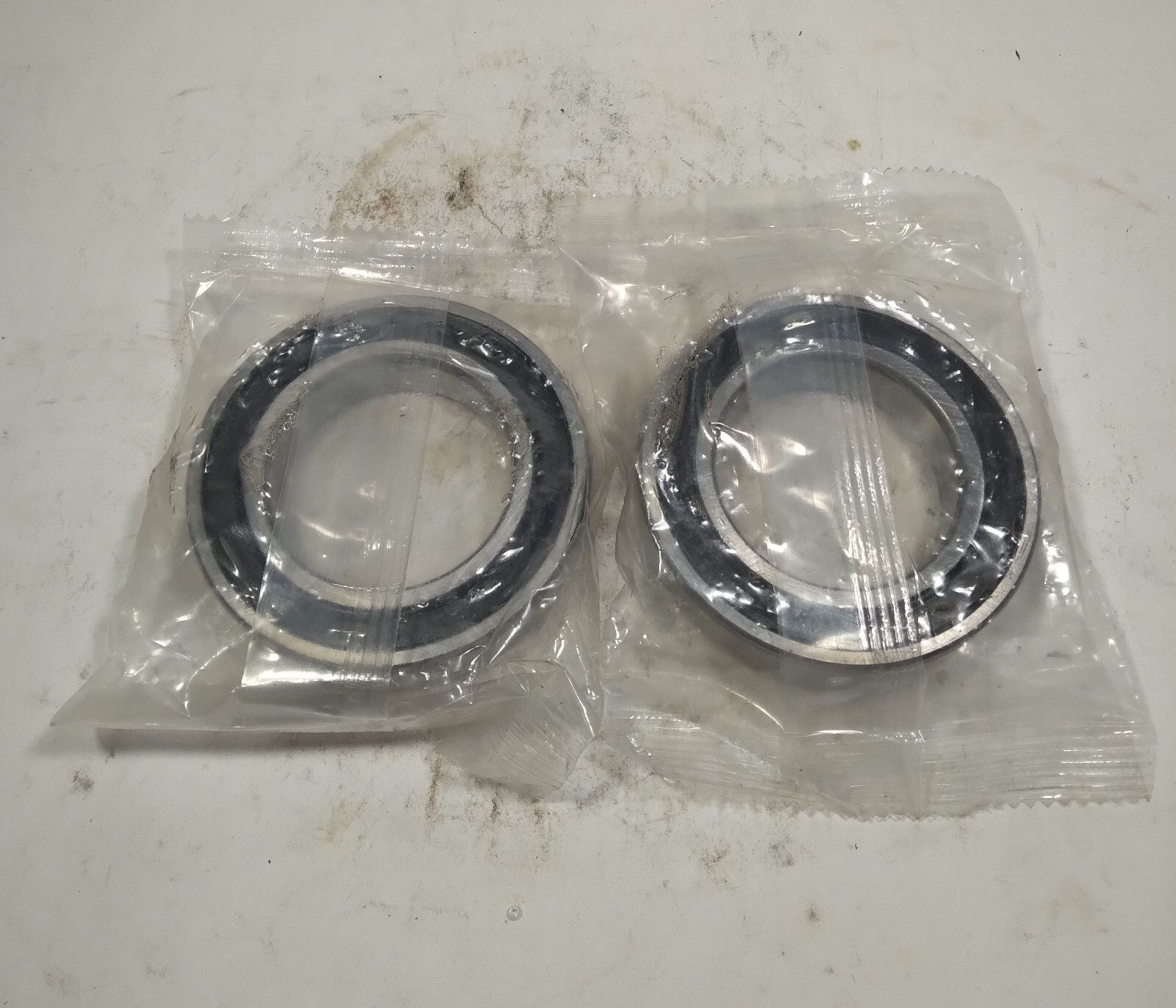 2 NEW XIKE 6009-2RS DOUBLED SEALED BALL BEARINGS NIP ***MAKE OFFER***