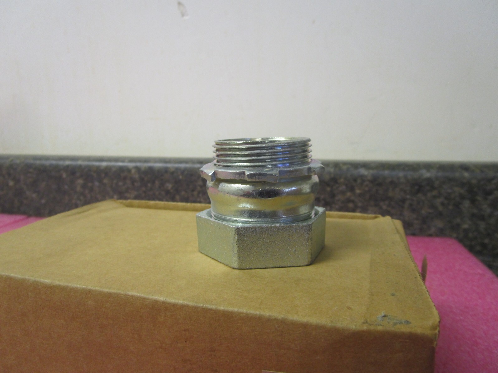 NEW! Qty (5) Hubbell RACO 1-1/4” Connector 2905 Compression Concrete & Raintight