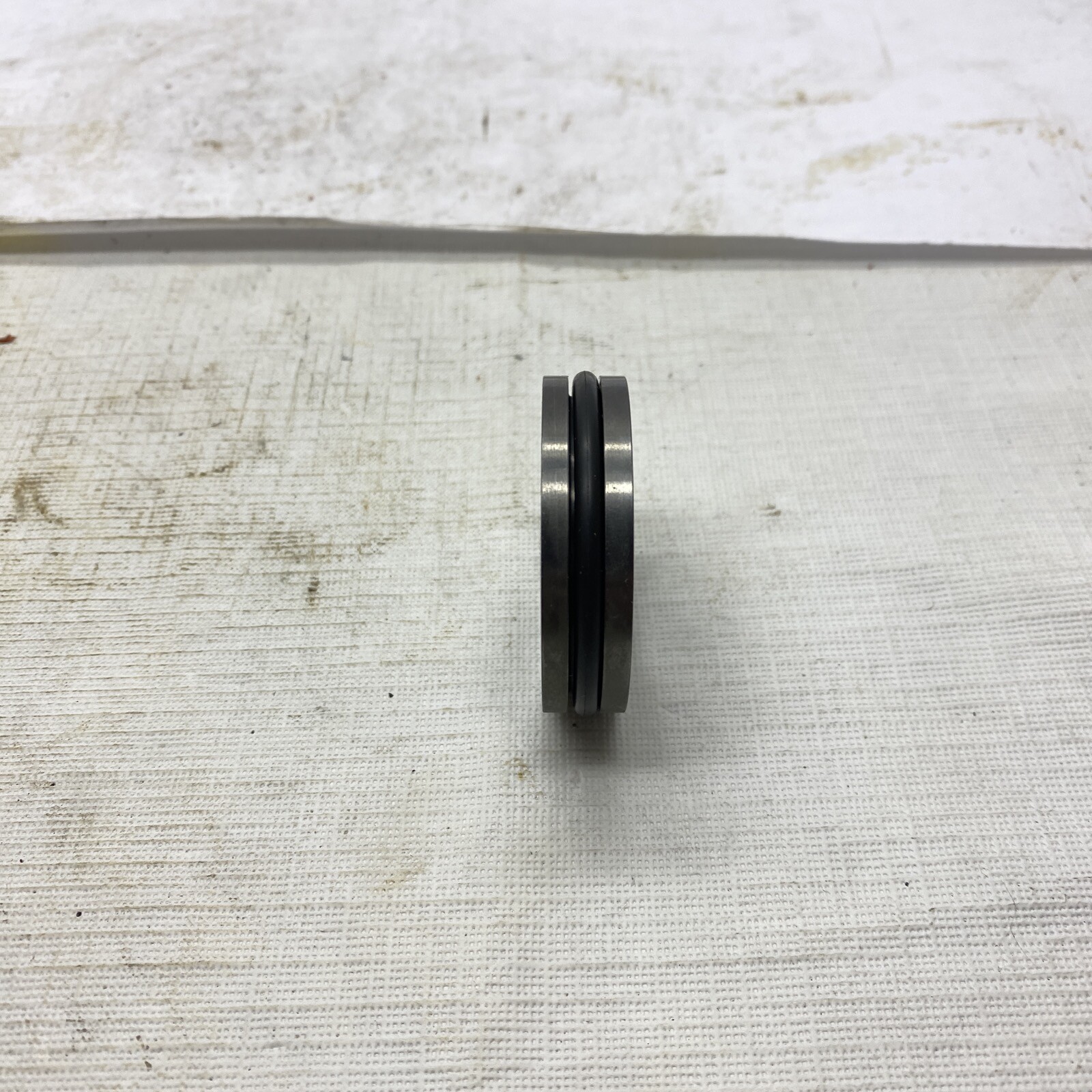 NOS Chesterton -10/32mm O-Ring Mounted Stationary Seal Ring 732 -10/32M SU TC