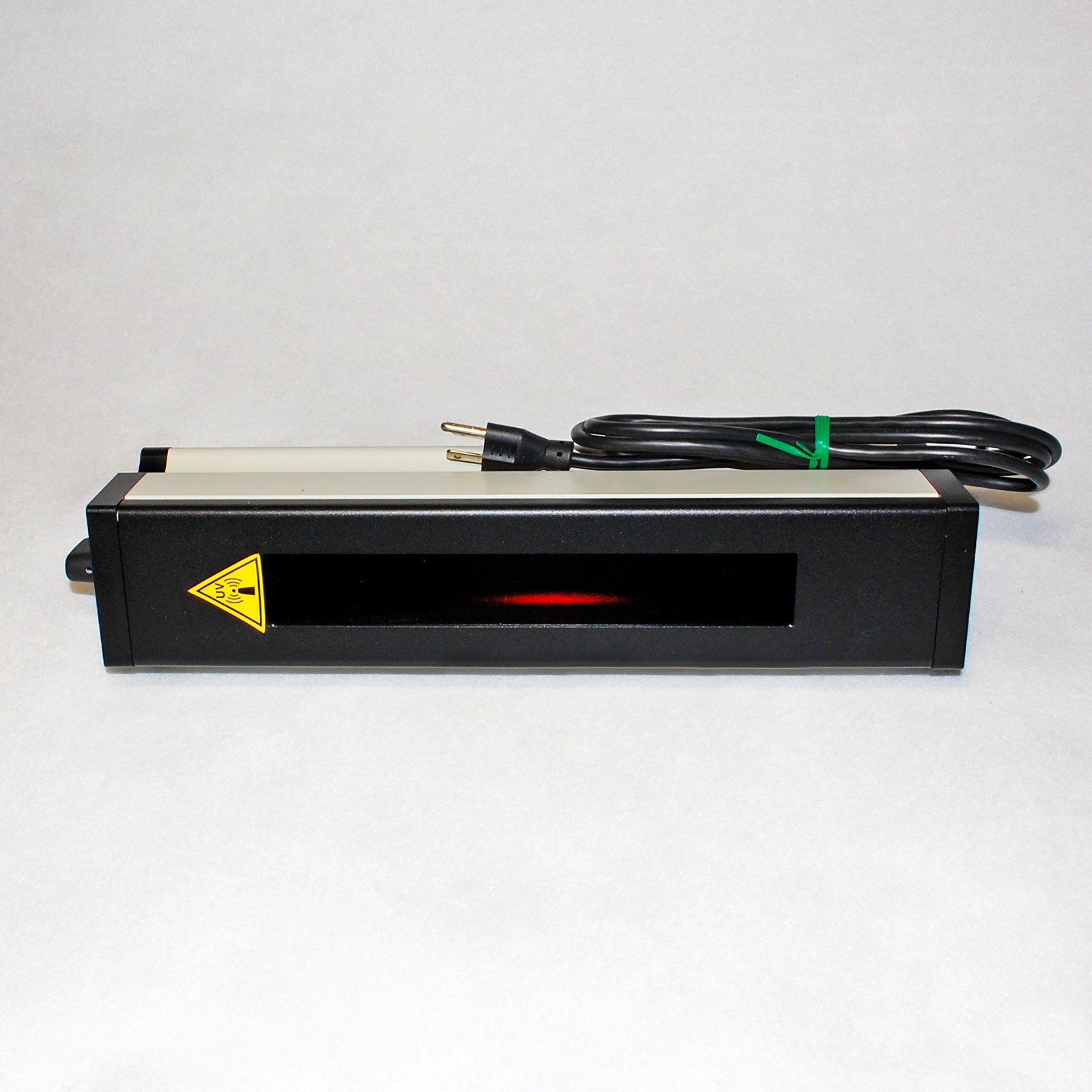 UVP 3UV Ultraviolet Lamp – 3UV-38 (#95-0343-01) New in Box. 8 watt model 115VAC