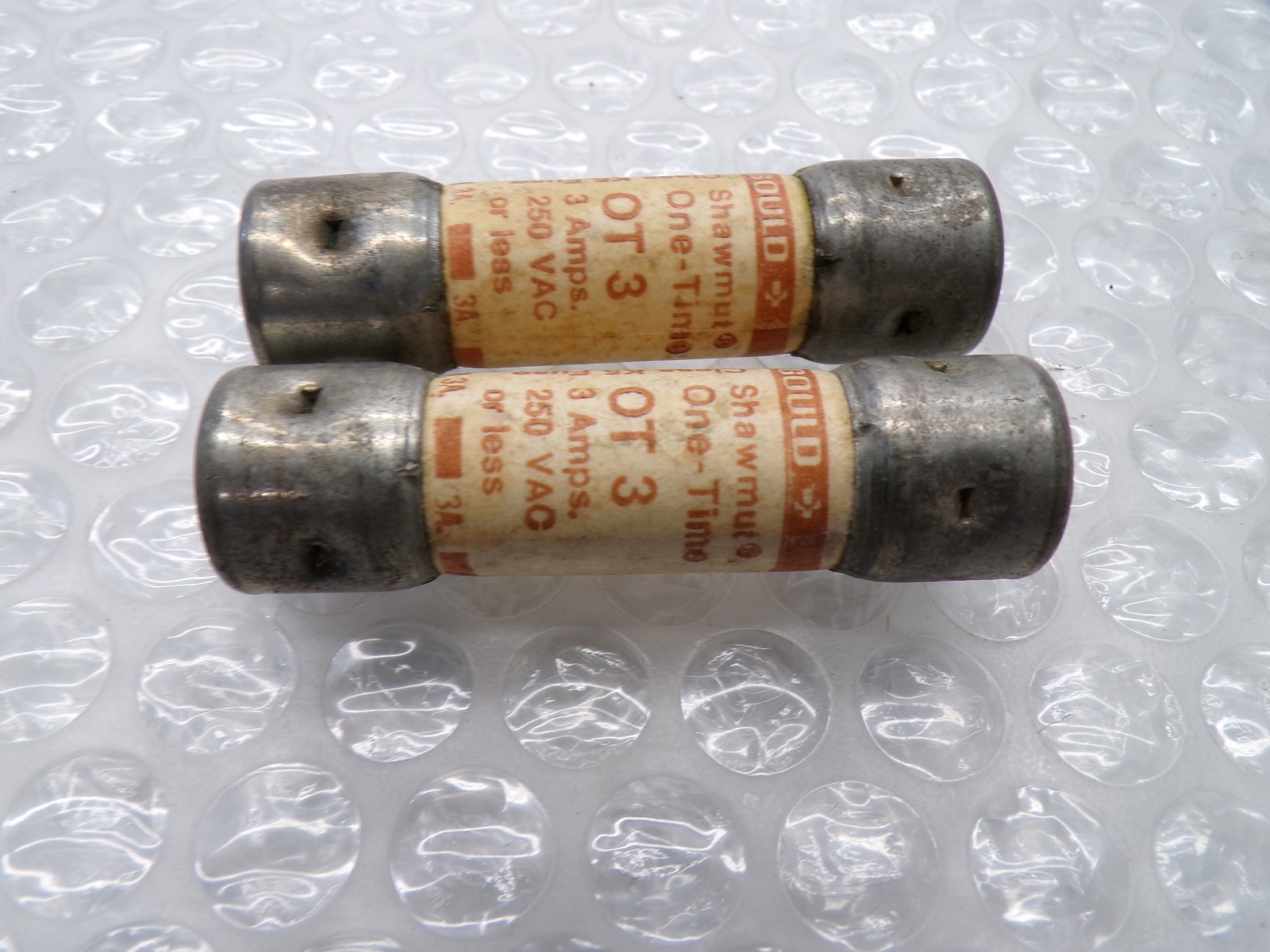 GOULD OT3 FUSE LOT OF 2 NSNP