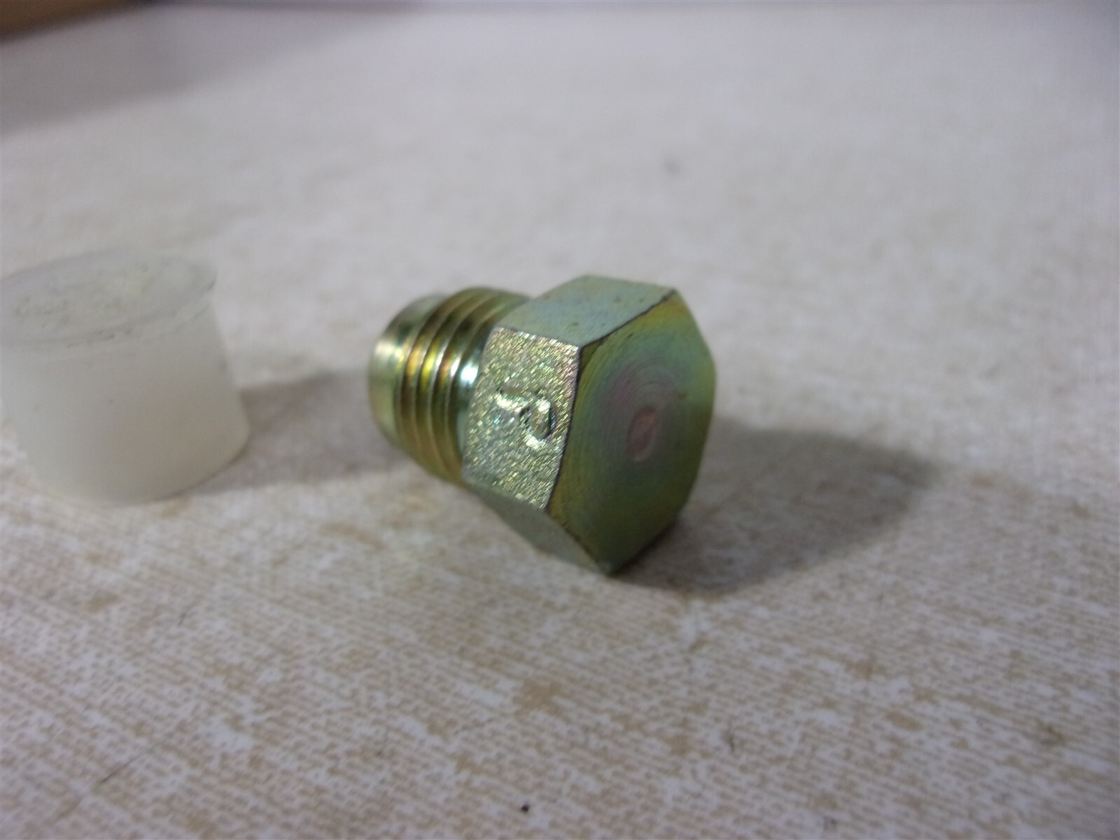 NEW SMA-6 9/16″ Plug *FREE SHIPPING*