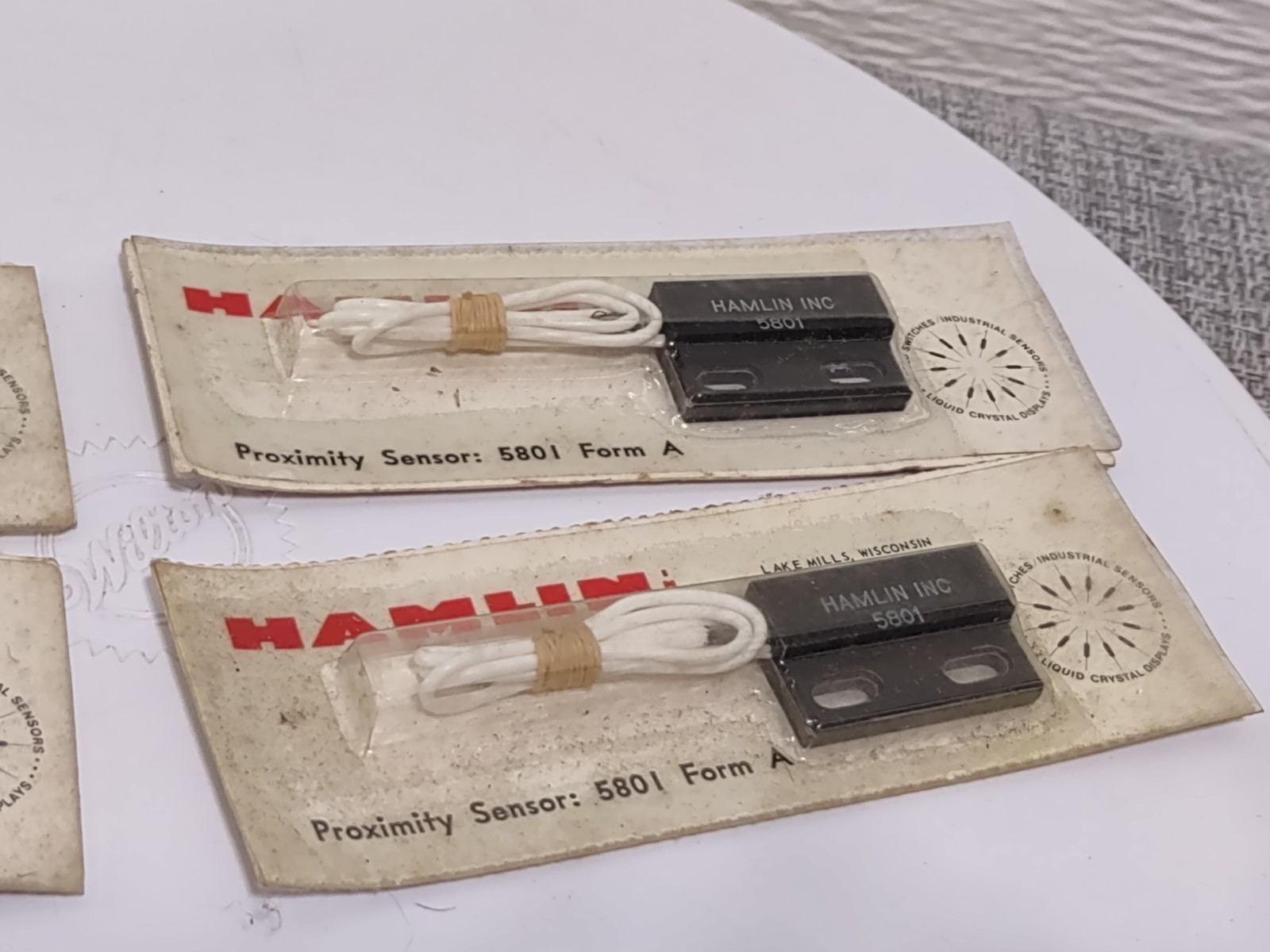 5801 HAMLIN PROXIMITY SENSOR FORM A – 4 PCS – New Old Stock – Vintage