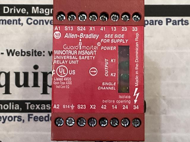 Allen-Bradley Guardmaster Safety Relay – 440R-C23017 – Series B w/Warranty