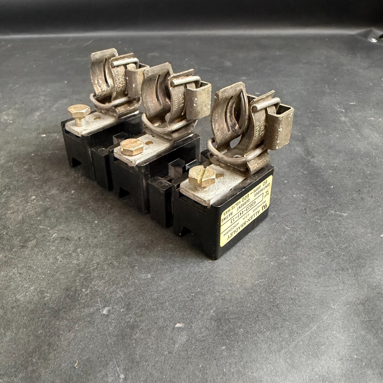 ALLEN BRADLEY 40023-441-13 FUSE BLOCK ($18 OBO)