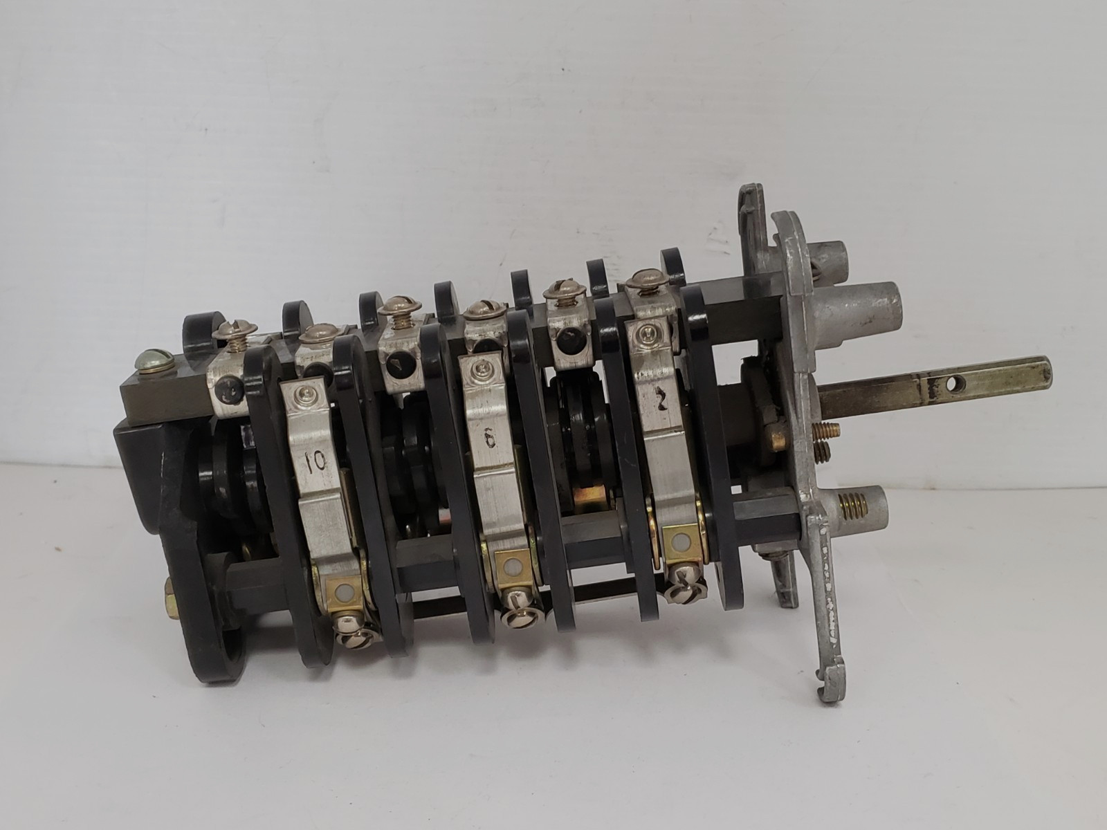 GENERAL ELECTRIC 16SB1CA7X2 ROTARY CAM SWITCH TYPE SB-1 3 POSITION