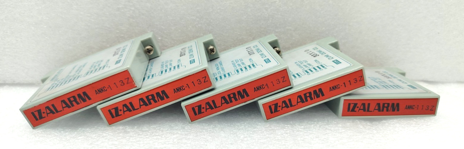 IZUMI DENKI IZ-ALARM ANKC-113Z 33X10 ANNUNCIATOR LOT OF 5 PCS USED FAST SHIPPING
