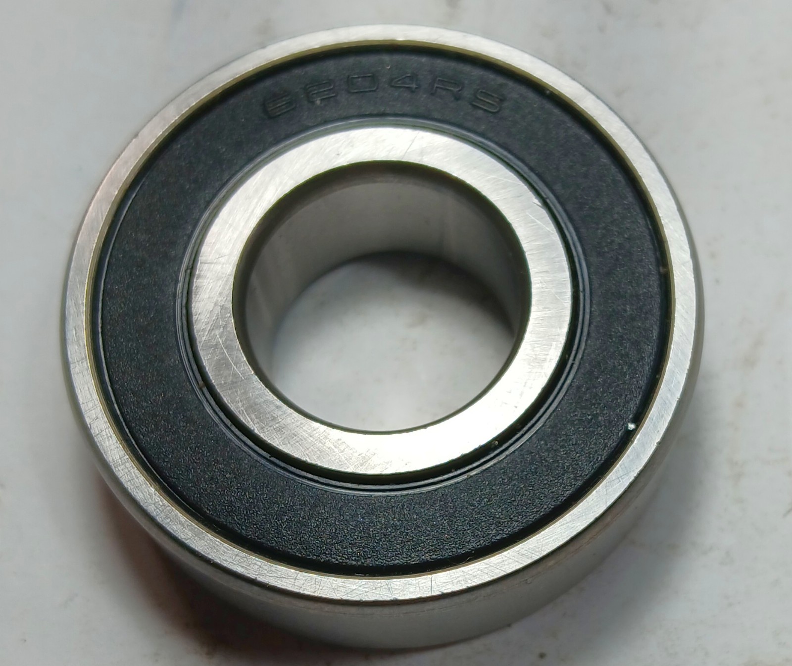1 NEW PGN 6204 2RS C3 DOUBLE SEAL RADIAL BALL BEARING NNB ***MAKE OFFER***