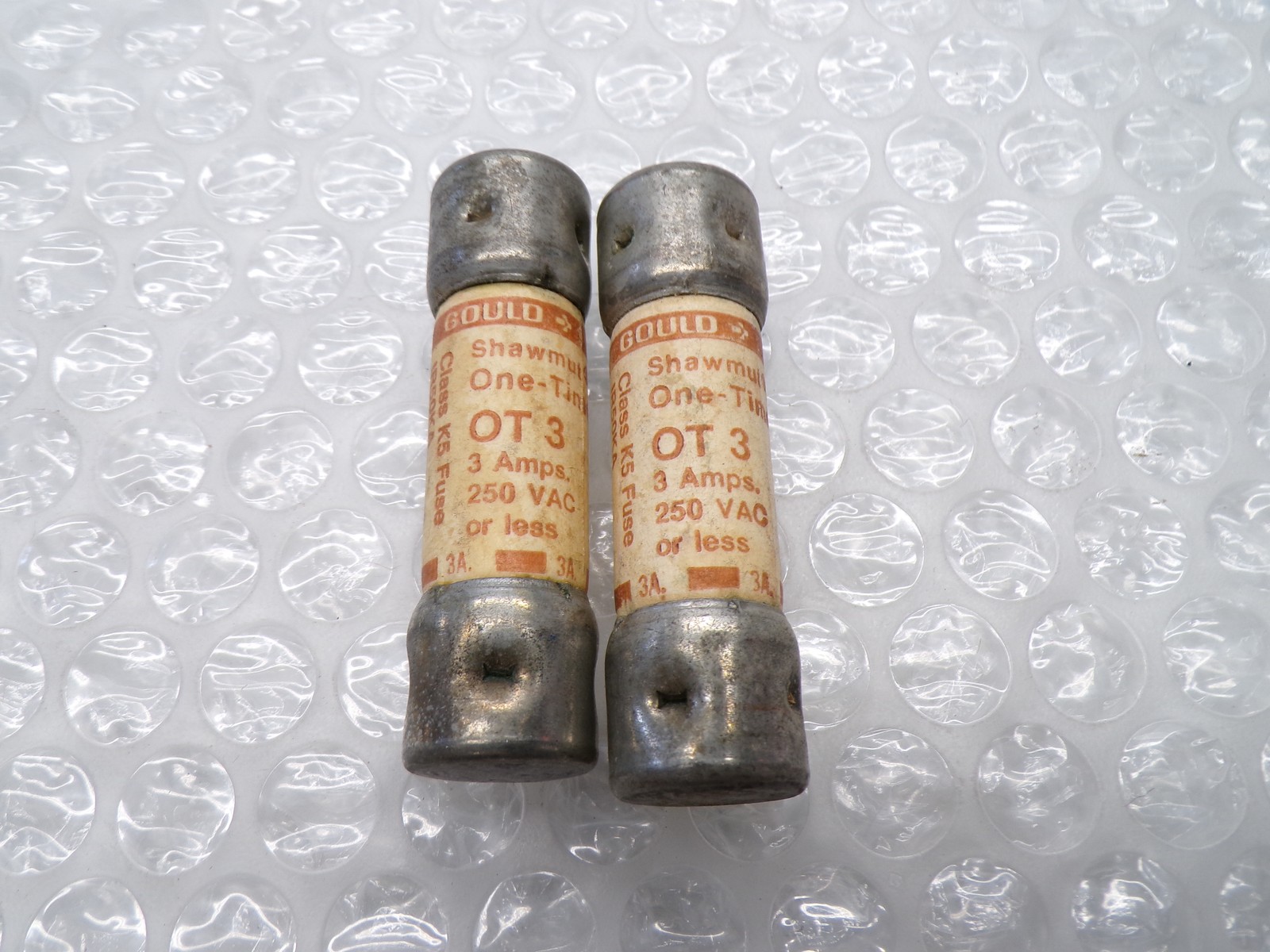 GOULD OT3 FUSE LOT OF 2 NSNP