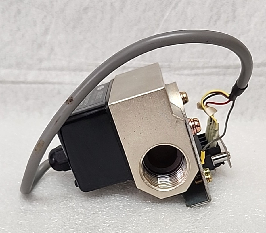 Fanuc A91L-0001-0214/180 Digital Flow Switch / Atsuryu Industries DFS-180FT