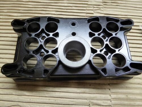 Staubli 12 Plug Fixed Plate W/O Plug RMI209.12.6002