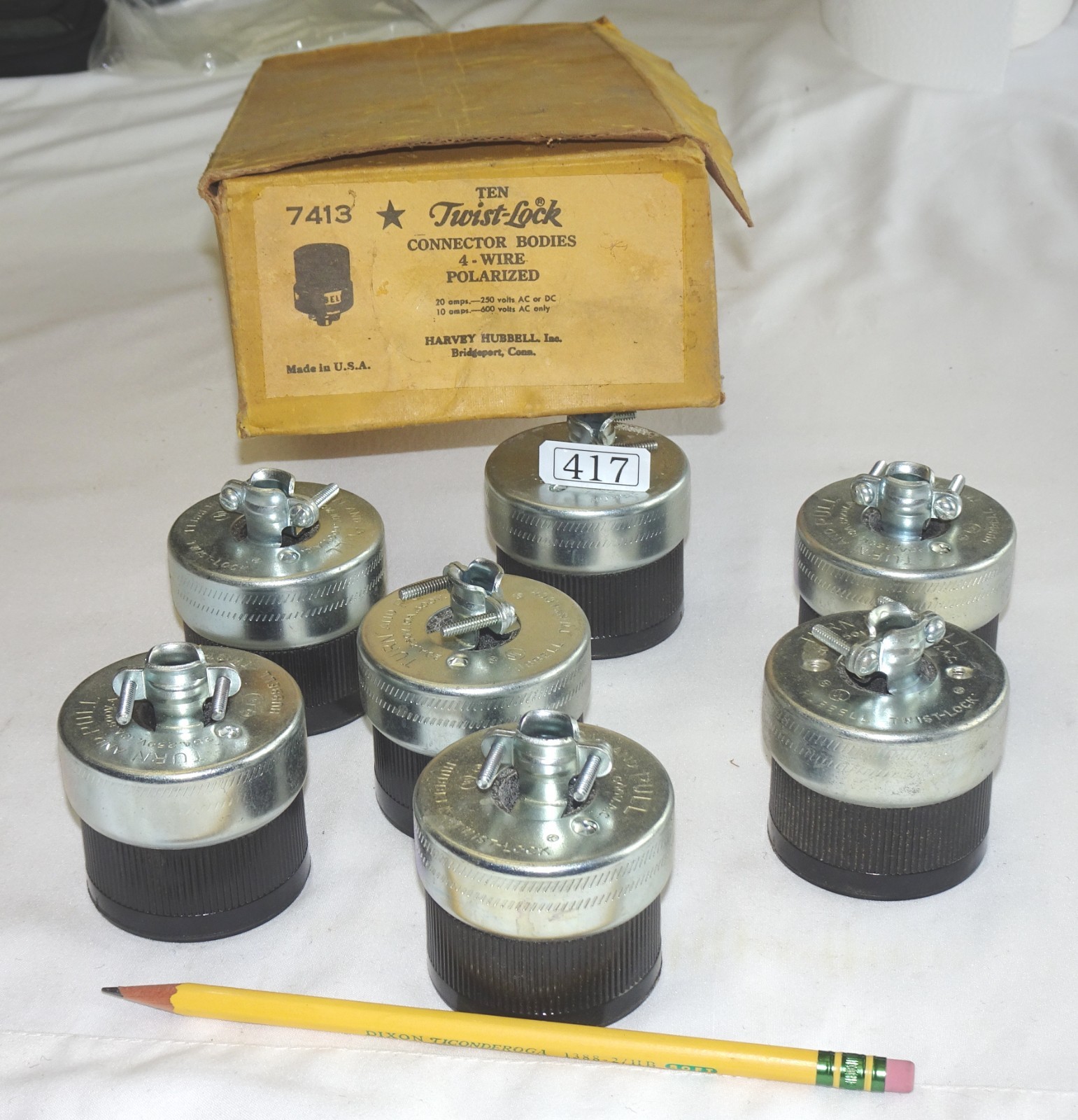 (LOT OF 2) HUBBELL 7413 TWIST-LOCK CONNECTOR BODIES 20/10A 250/600V (417)