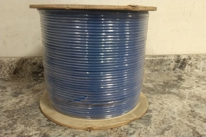 Monoprice 18617 1,000 Ft Cable Length 24 AWG Blue Data Cable
