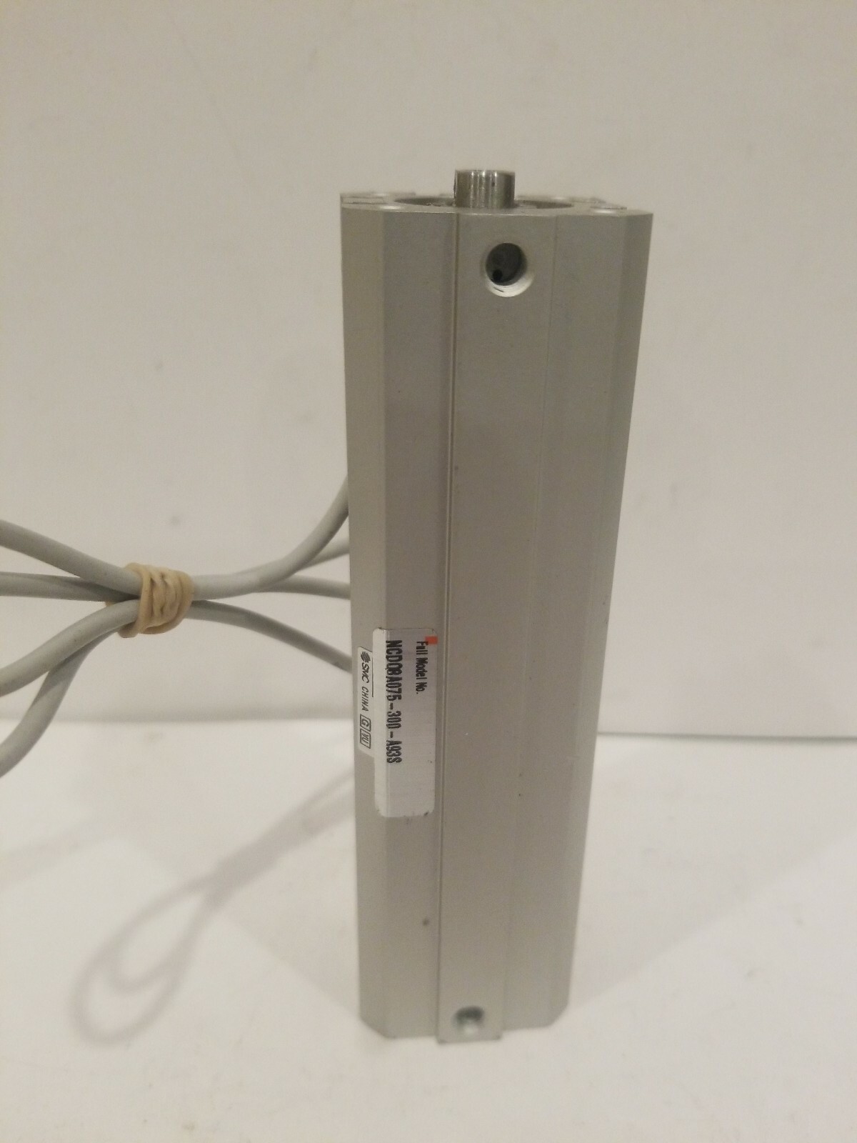 SMC Air Cylinder -D-A93 7508 NCDO8A075-300-A93S New 4-1/2 x 1-1/4″ #M06