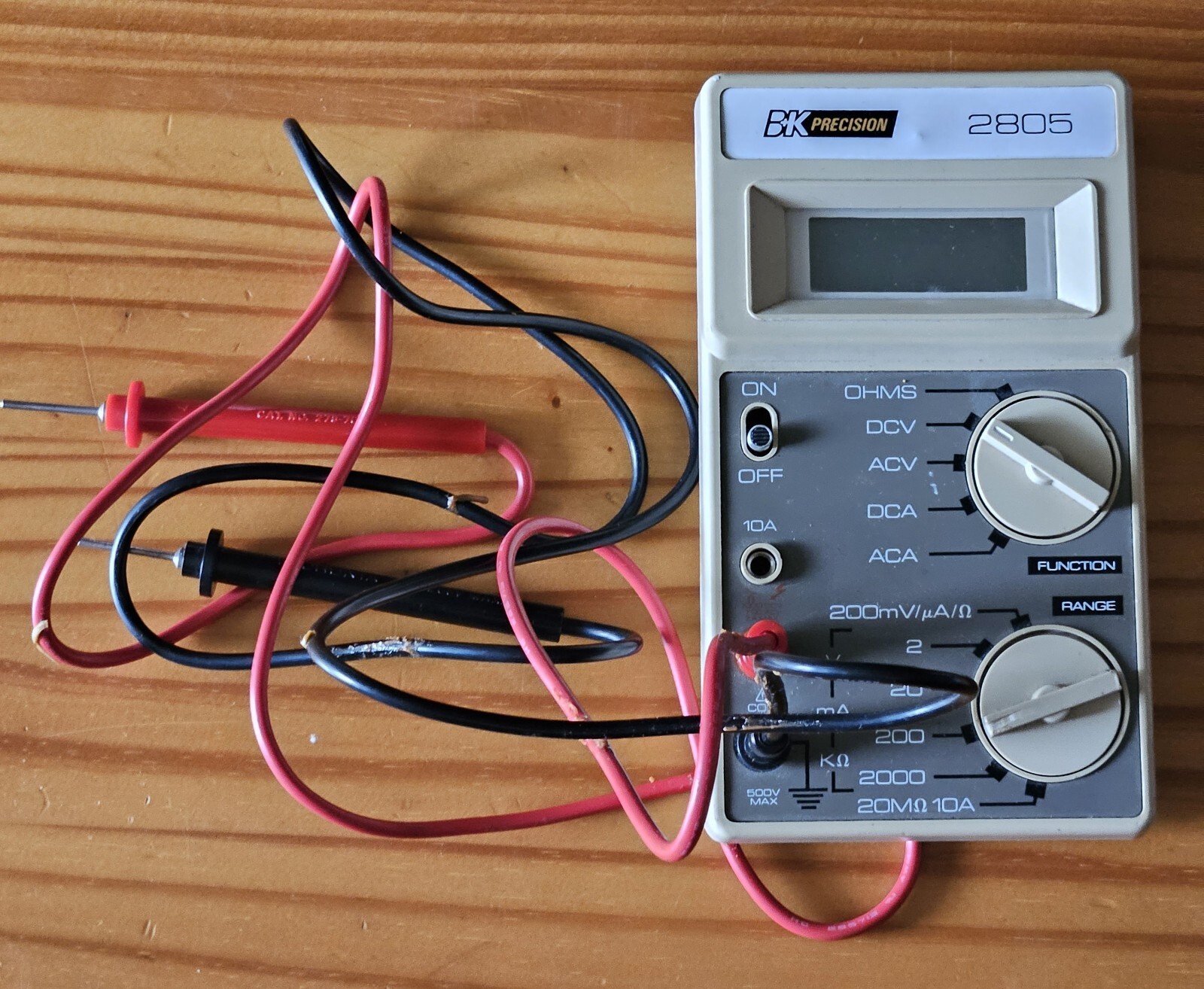BK PRECISION 2805 DIGITAL MULTIMETER Tested Turns On VF9