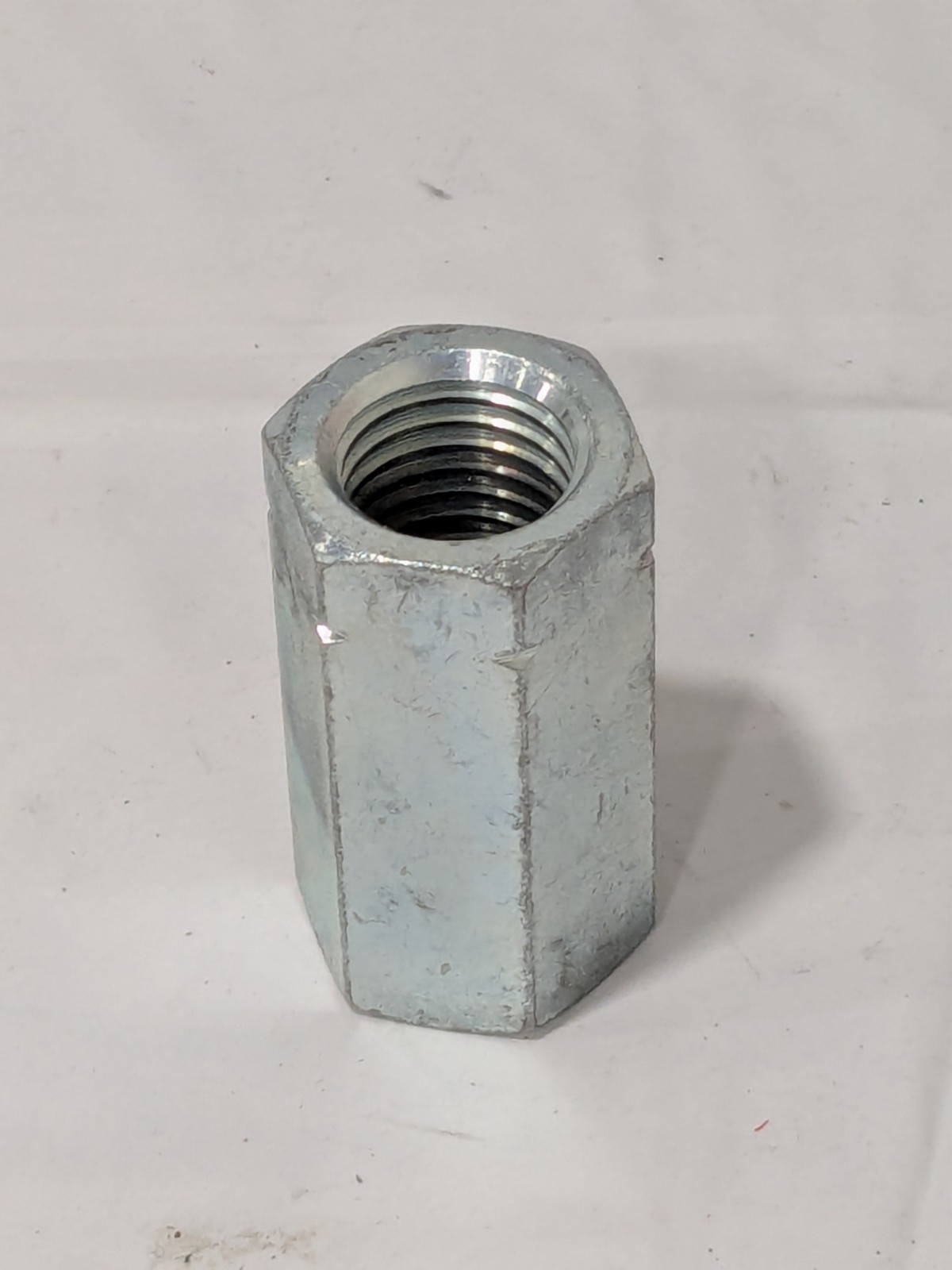 2-3/4″ OAL Steel Standard Coupling Nut 1-8 UNC Zinc-Plated Finish 204731