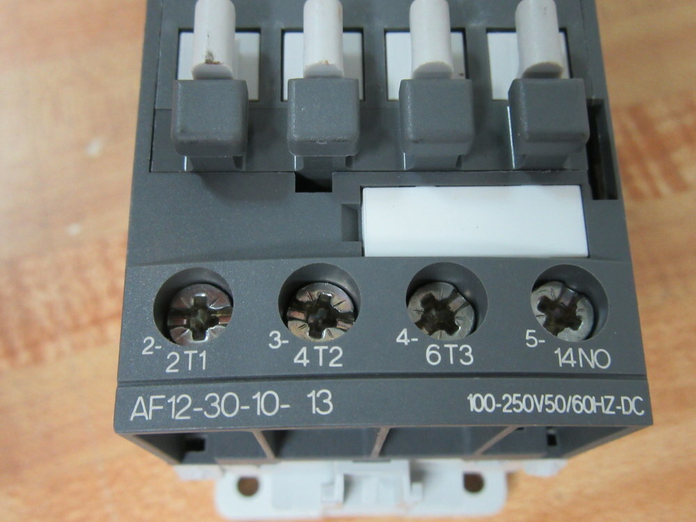 Asea Brown Broveri AF12-30-10-13 Contactor AF12301013