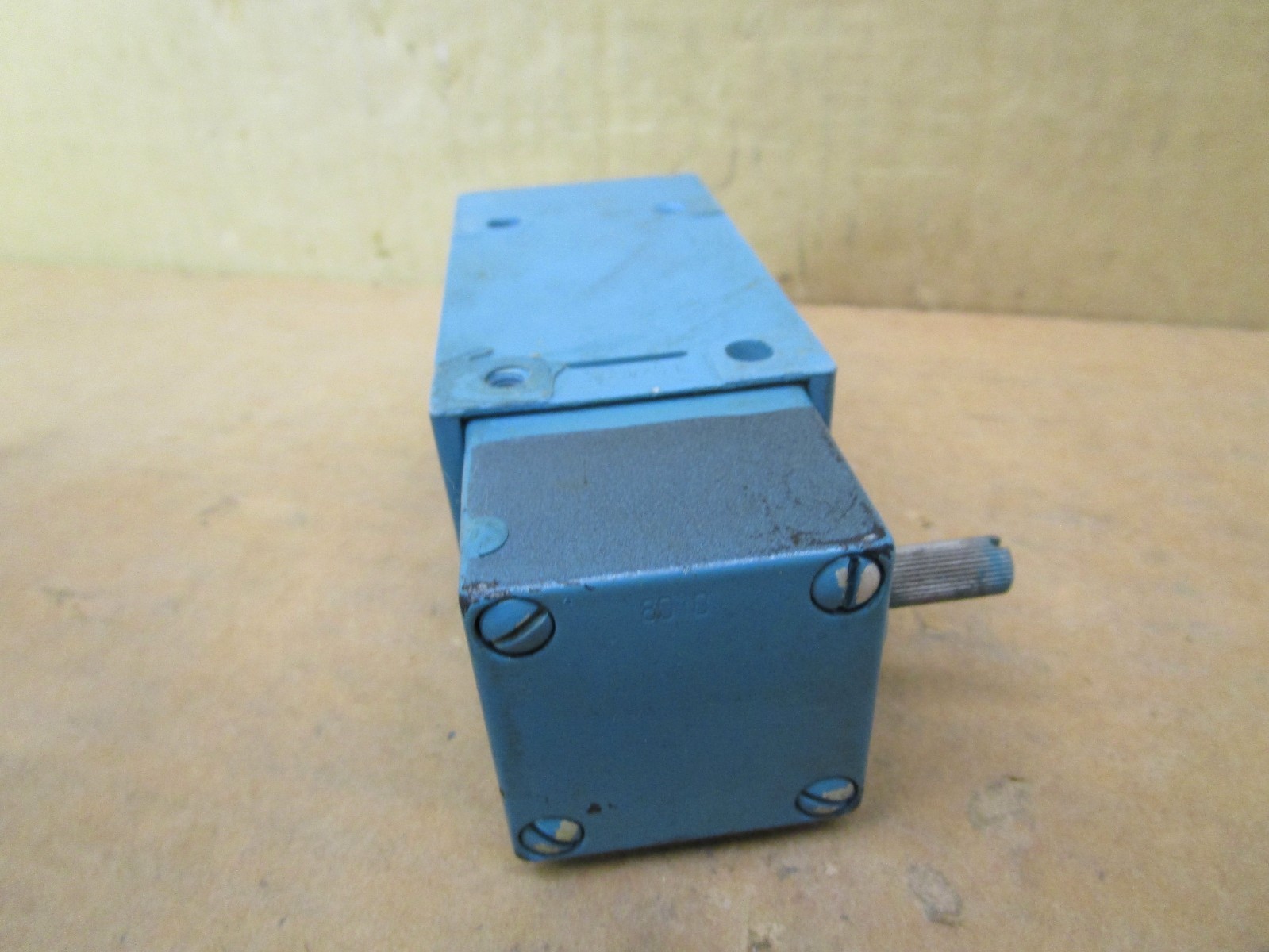 Micro Switch LSP2B Heavy Duty Limit Switch 10 AMPS 600 VAC 51395LR