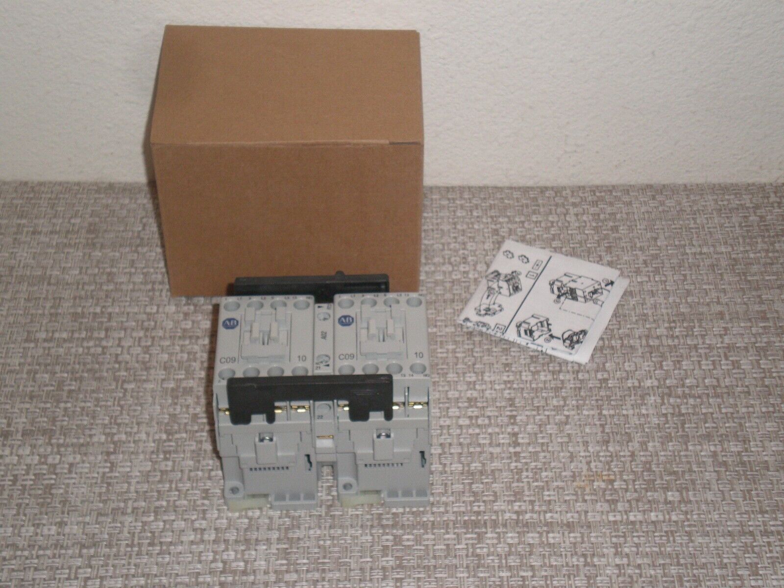 New! Allen Bradley 104-C09KF22 Reversing Contactor 230 VAC Coils 100-C09*10