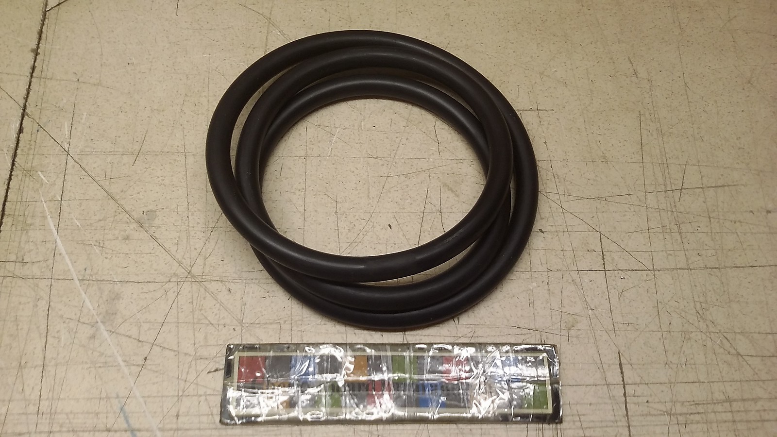 NOS Cadillac Shaft Seal 26-9-2434 E20035G001 5330-00-124-8532