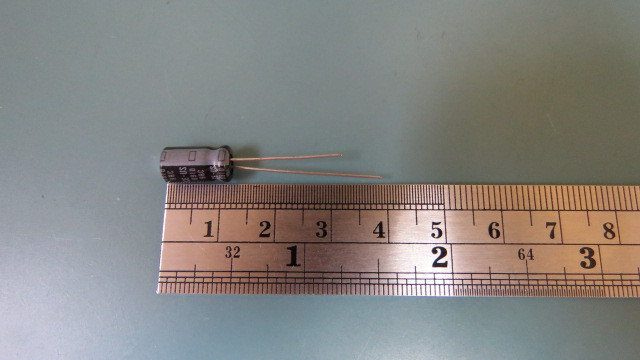 MARCON CEUSM1V330 Qty of 125 per Lot 33UF 35V 6.3X11MM 105 DEG 200/BAG MARC