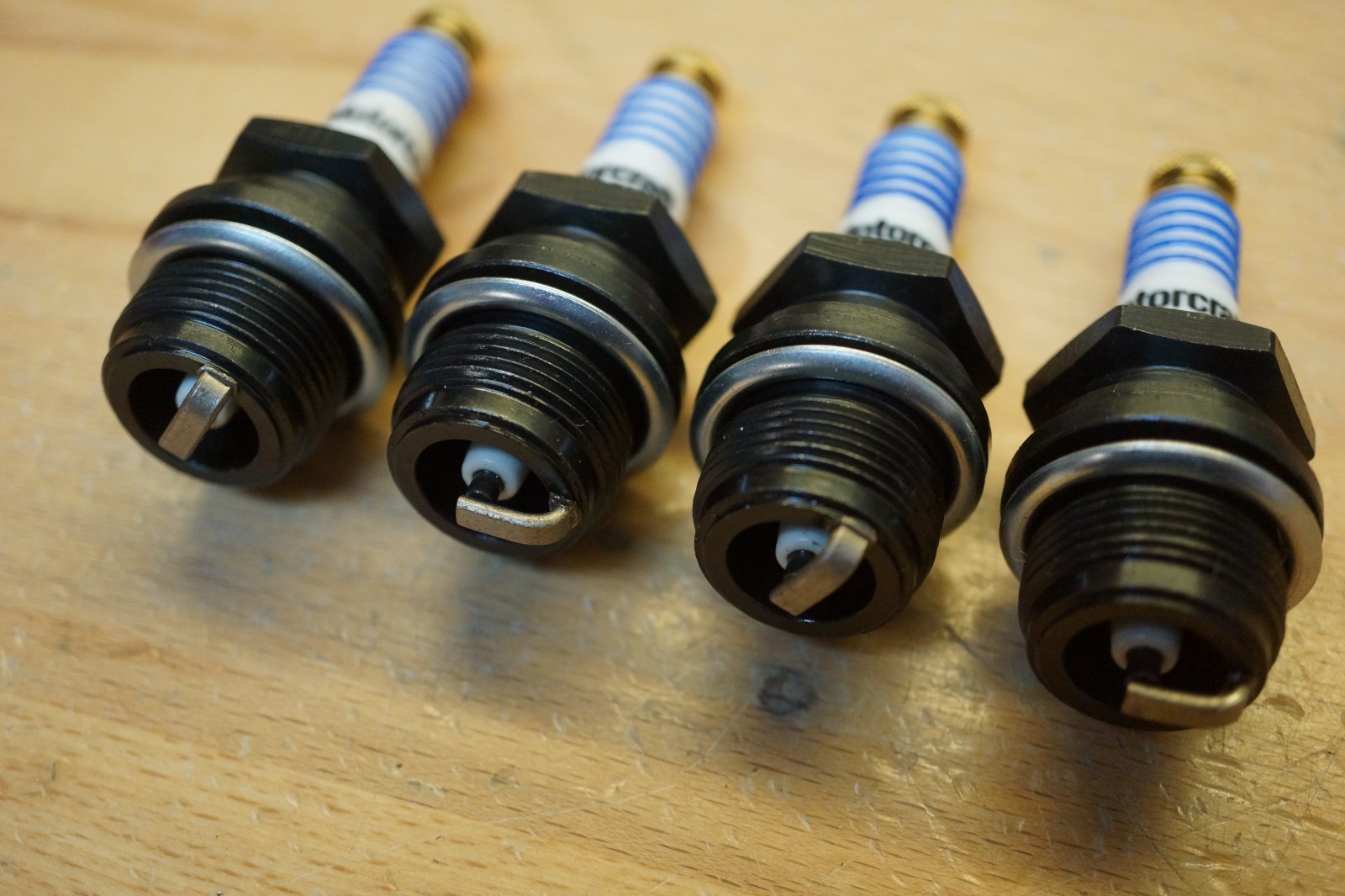 (4) Motorcraft Spark Plugs for McCORMICK DEERING F12 F14 F20 F30 10-20 15-30 W12