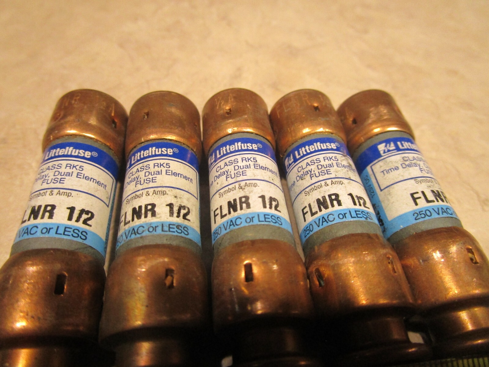 LOT OF 5 LITTELFUSE FLNR-1/2, CLASS RK5 FUSES, T0206
