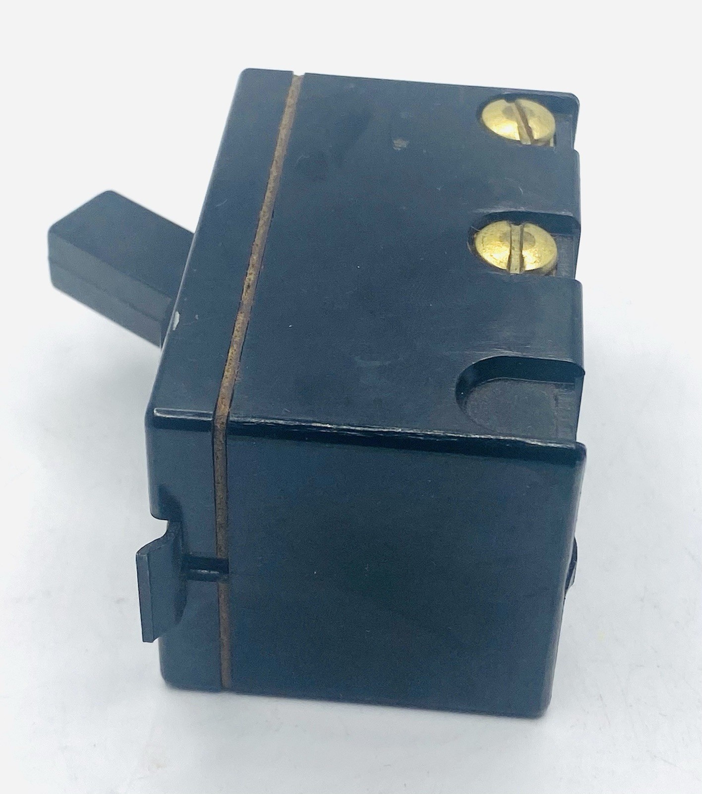 Vintage ARROW H&H industrial toggle switch Made In The USA 10A 250 V 20A 126V Z6