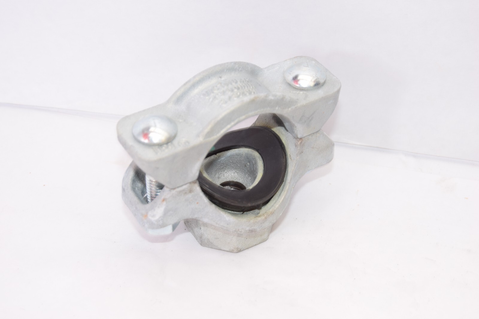 (NEW) VICTAULIC FireLock S/920N 2″ Mechanical-T Fitting Galvanized