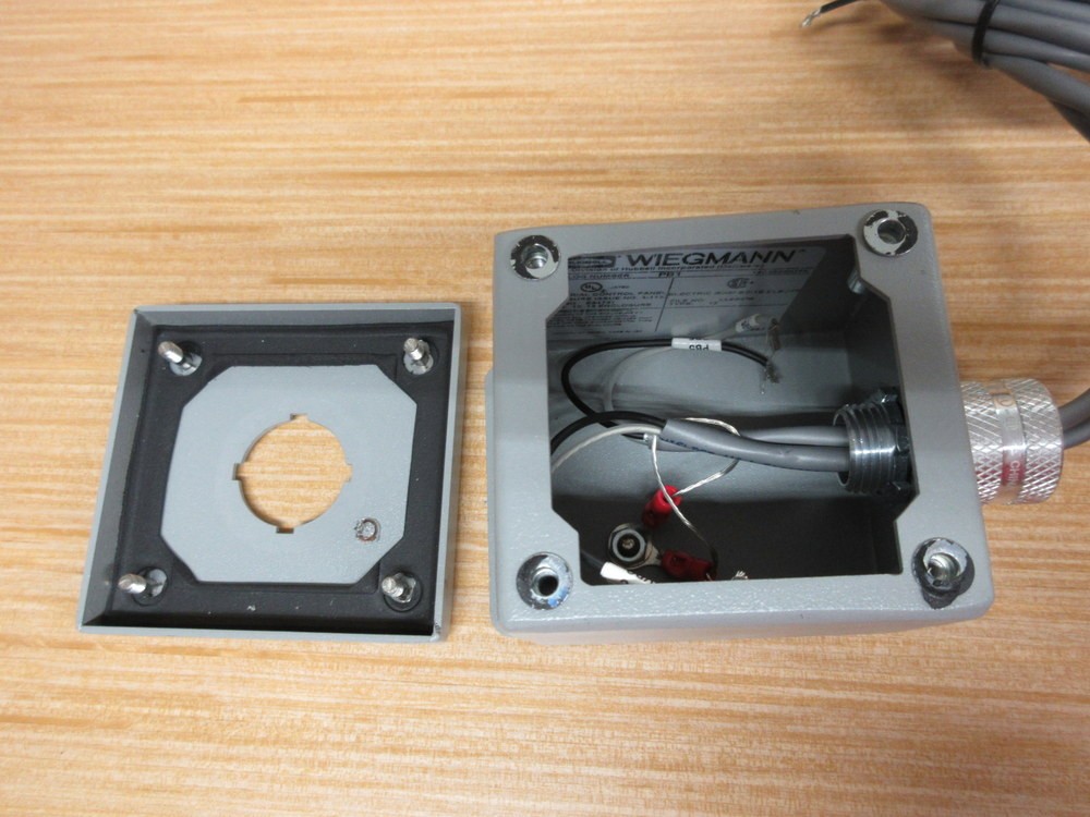 Hubbell Wiegmann PB1 Push Button Enclosure W/ Cables