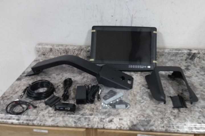 Precor PHYCLCAP49MY31102 P31 Integrated PVS Screen & Accessory Kit