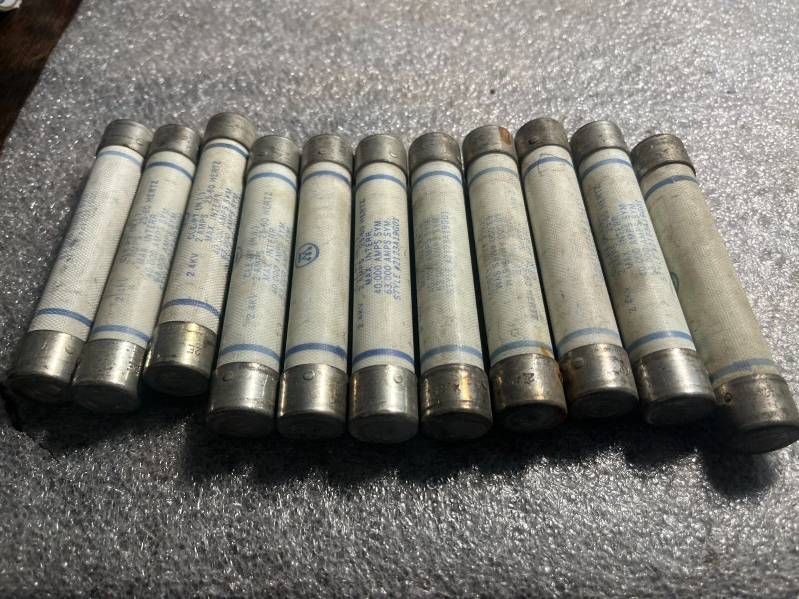 LOT OF 11 Westinghouse 2123A19G01 2.4KV 2 Amp 25-60Hz Fuse