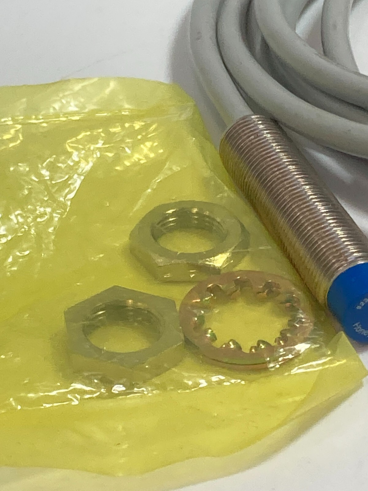 HONEYWELL 923AB2XM-B7T-L PROXIMITY SENSOR 3 WIRE 20-250VAC 12MM NNB