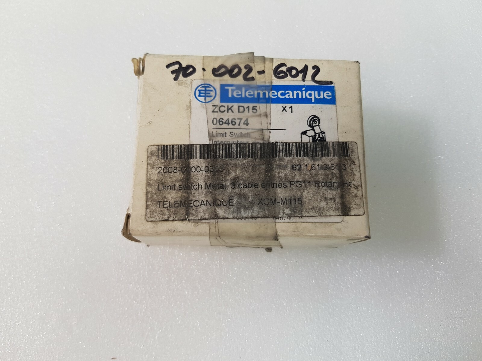Telemecanique ZCK D15 Limit Switch Head with Roller Arm – New