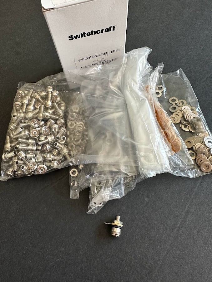 SWITCHCRAFT 5501MPX Miniature Microphone Connector, RoHS, new in original pack