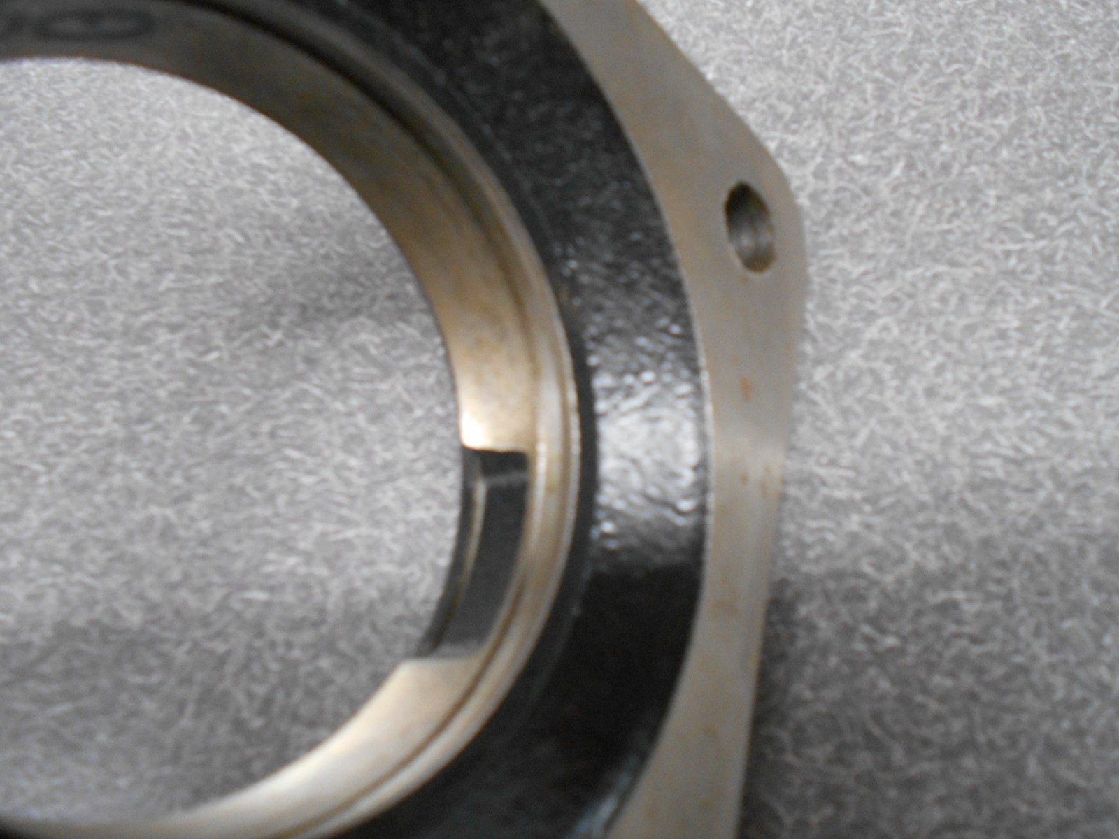 Burns/Tisco 85mm 4-Bolt Greasable Bearing Flange. F85-R. NEW!