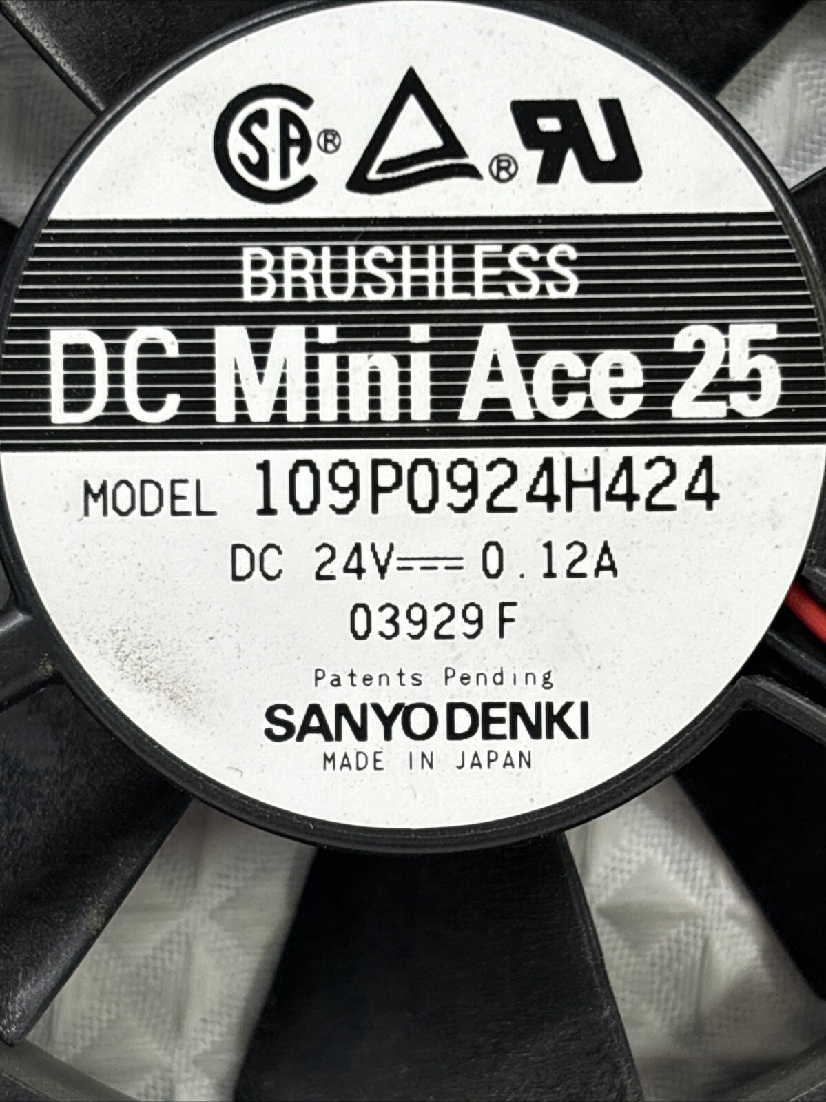 SANYO DENKI BRUSHLESS DC MINI AC 25 109P0924H424