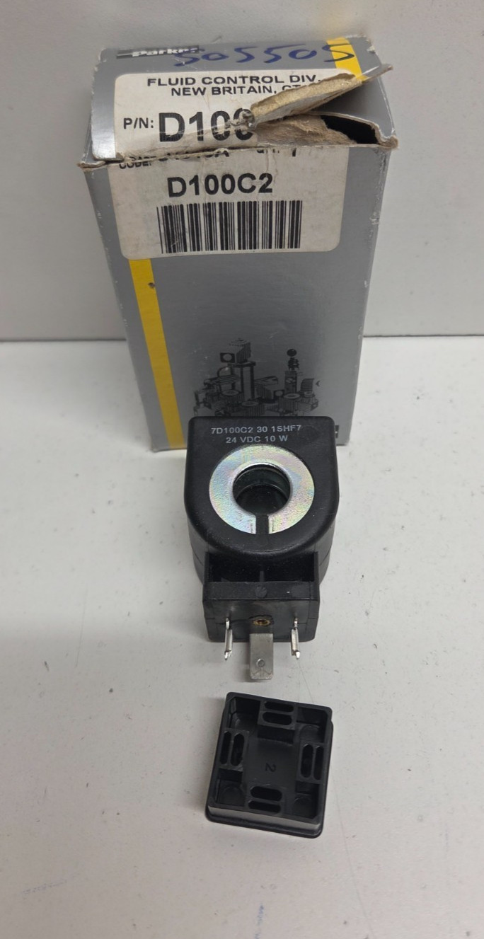NEW IN BOX! PARKER 24V SOLENOID VALVE COIL D100C2
