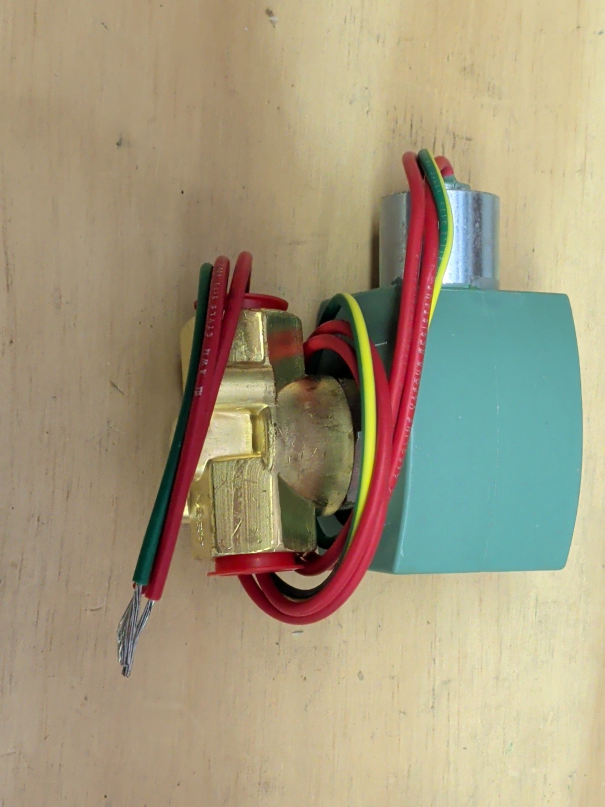 ASCO Red Hat II 8263G206 Solenoid Shutoff Valve 3/8″ New Fast Ship