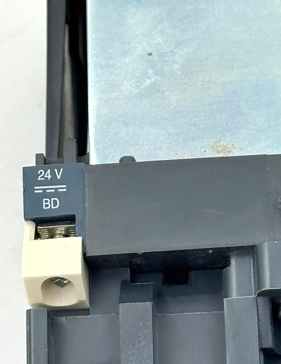 Telemecanique LC1D65BD Contactor | 24V DC Coil | Made in Czech Republic