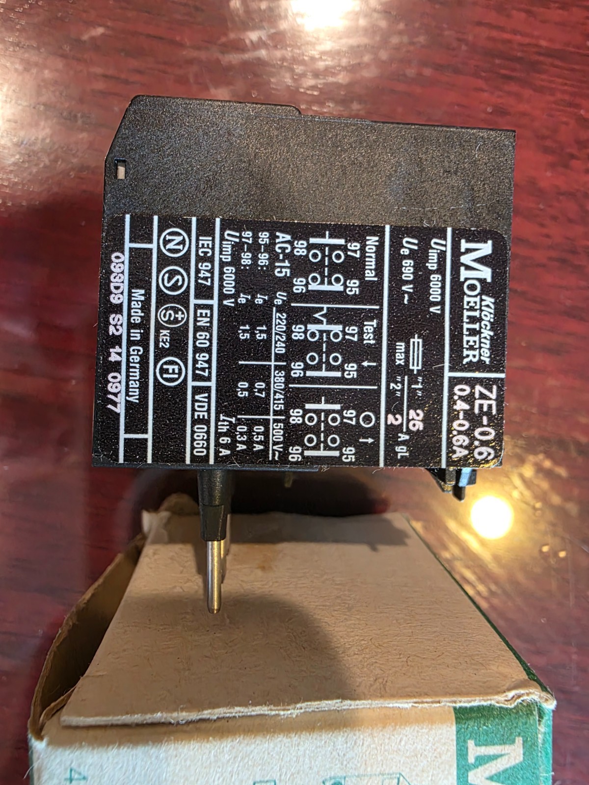 KLOCKNER-MOELLER ZE-0.6 OVERLOAD RELAY (EATON) N.O.S.