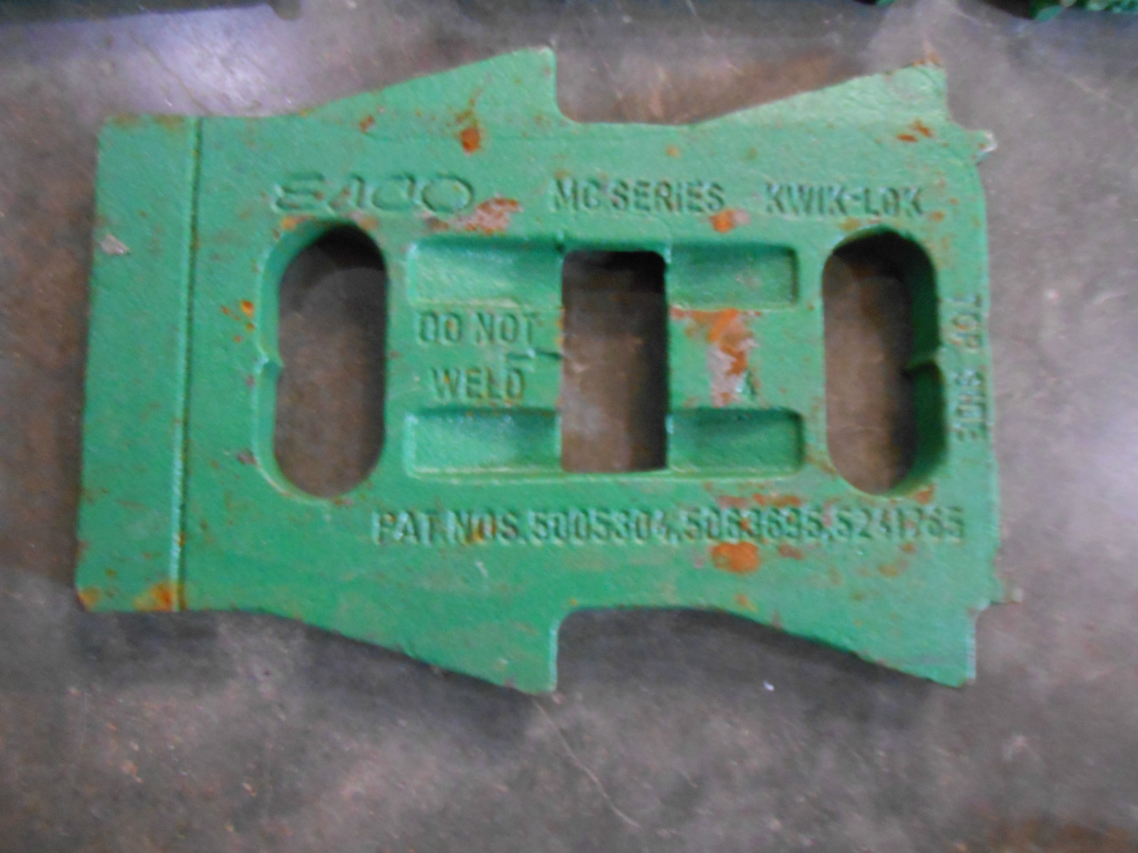 EACO Kwik-Lok Base Plates # KL801MC 12F Qty 4 (EC9-6)